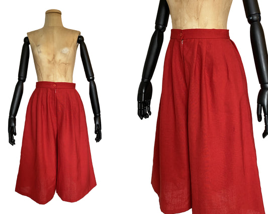 1970s Red High Waist Shorts Culottes (S)