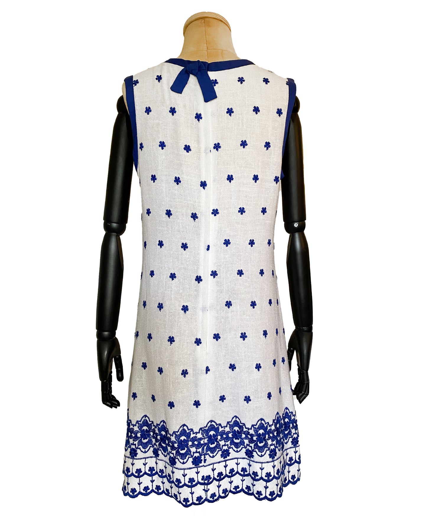 1960s Blue Floral Embroidered Linen Dress (M-L)