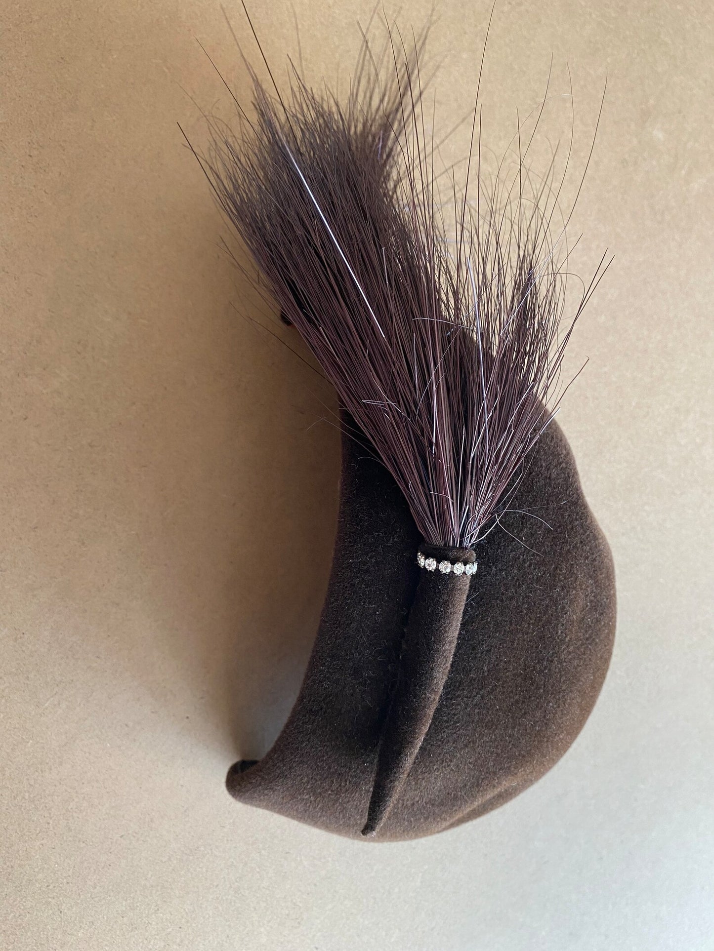 1950s Brown Rhinestone Bristle Detail Fancy Hat (S)